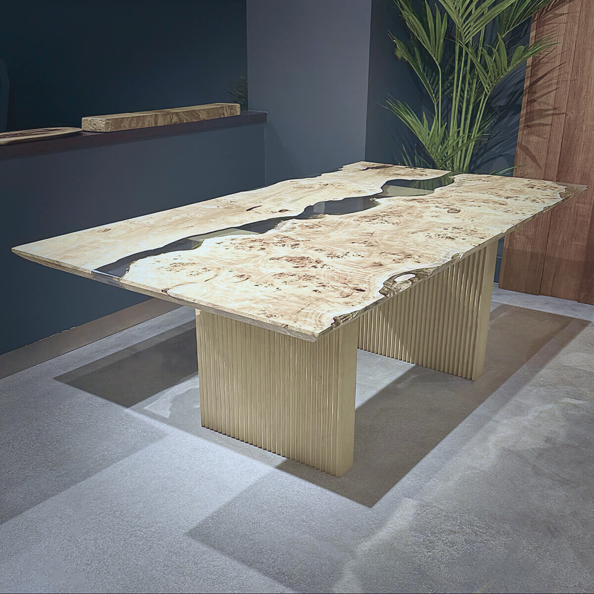 Klar Mappa Burl Rectangular Dining Table