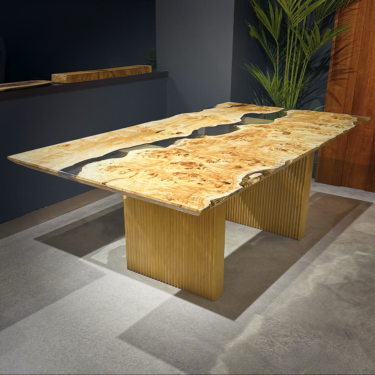 Klar Mappa Burl Rectangular Dining Table 39" x 79" - Holzsch