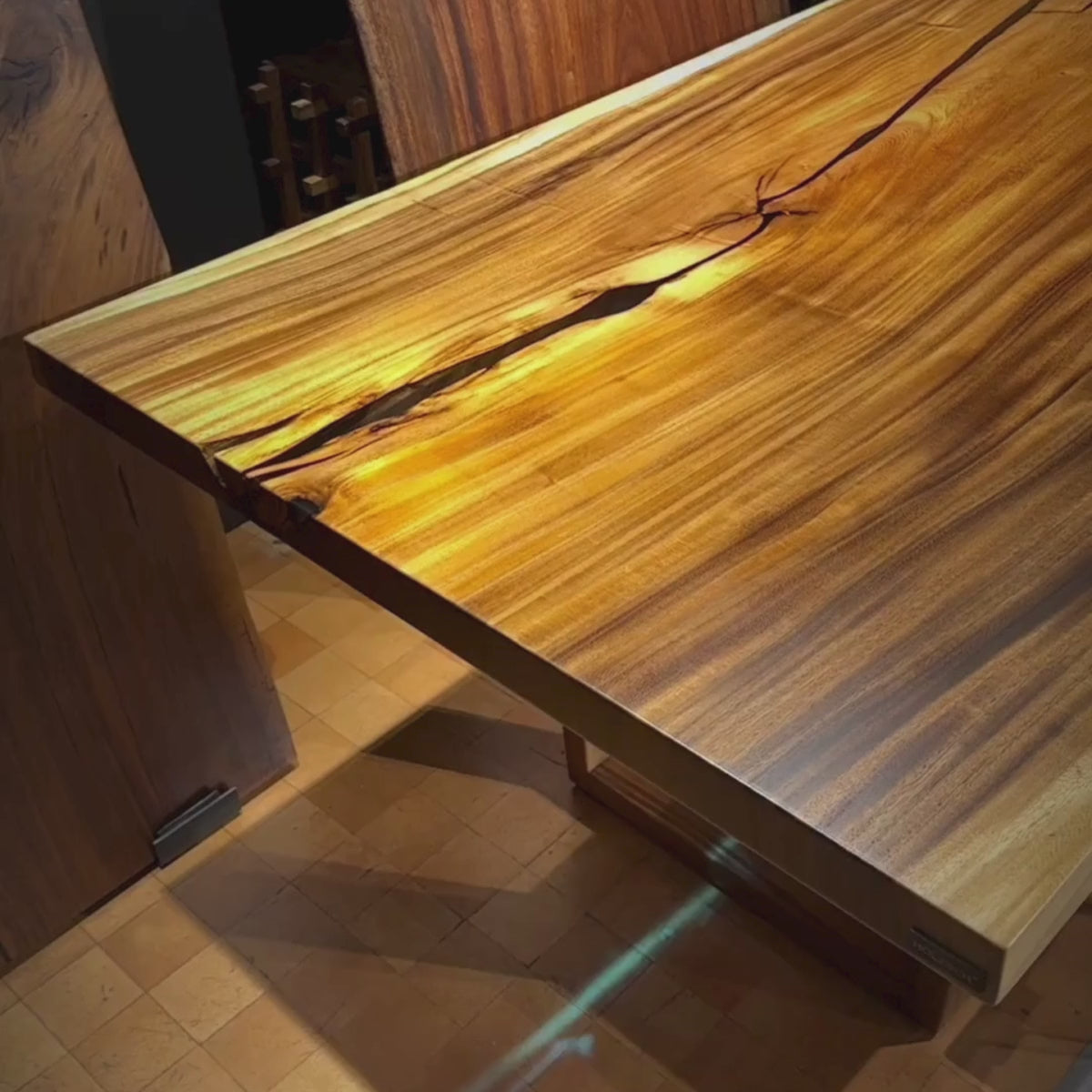 Saman Dining Table Blue Epoxy 